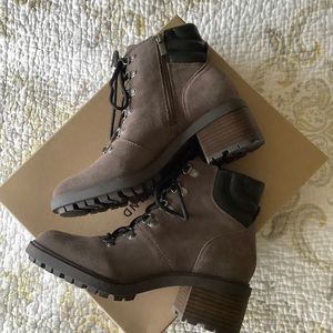 Lucky Brand Dareek Falcon Oiled Suede Booties Size 8M NEW